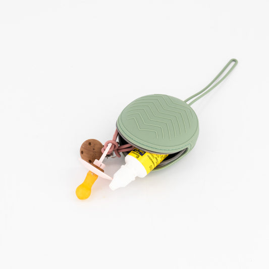 grab & go silicone dummy zipper case | sage green