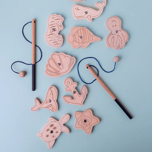 wooden magentic  fishing game by GROW BABY l natural wood