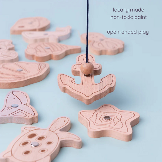 wooden magentic  fishing game by GROW BABY l natural wood
